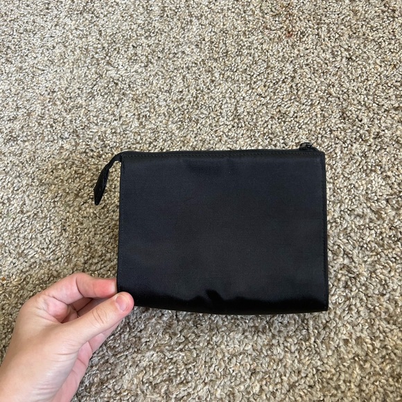 Kate Spade New York Sam Icon Cosmetic Case Black Nylon Travel Makeup Keys Bars - Picture 2 of 10